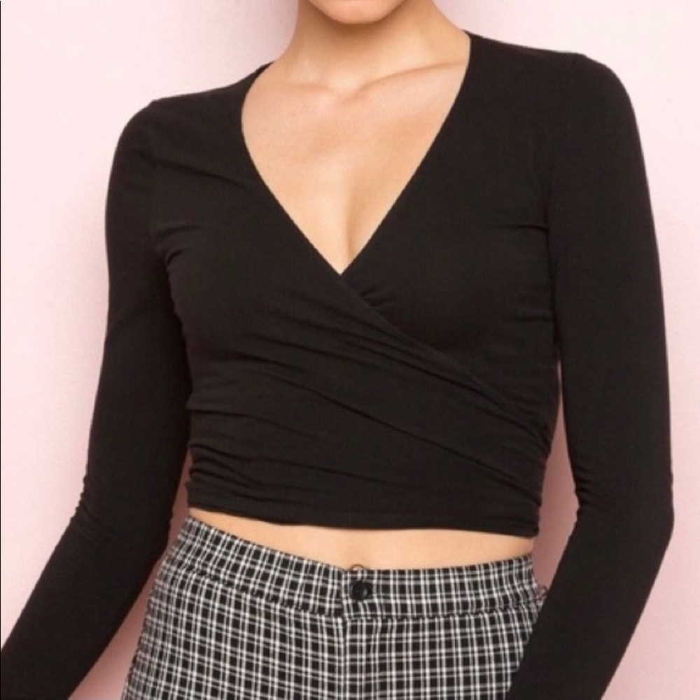 brandy melville rae top in black in OS one size only